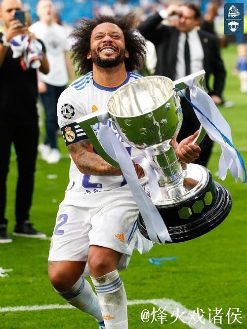 恩佐·马塞洛在青年欧冠为皇马首次亮相，延续父亲传奇